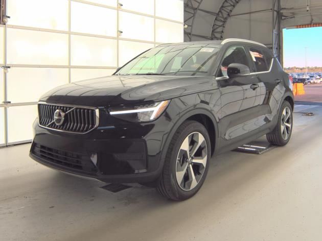 Onyx Black Metallic 2025 Volvo XC40 B5 Core Bright Theme AWD SUV / Crossover All-Wheel Drive Automatic