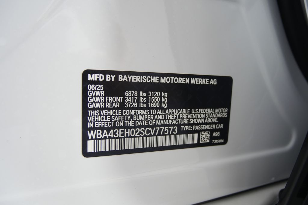 Thumbnail: 2025 BMW 7 Series - 26