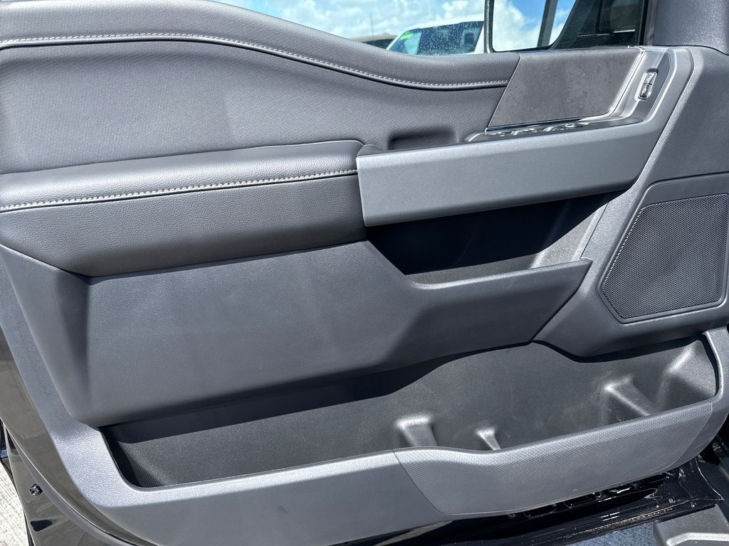 New 2026 Black Ford XLT image 18