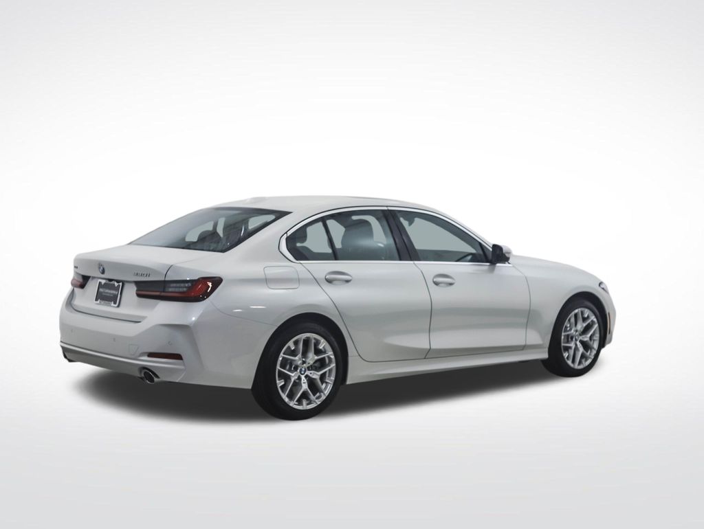 Thumbnail: 2025 BMW 3 Series - 5