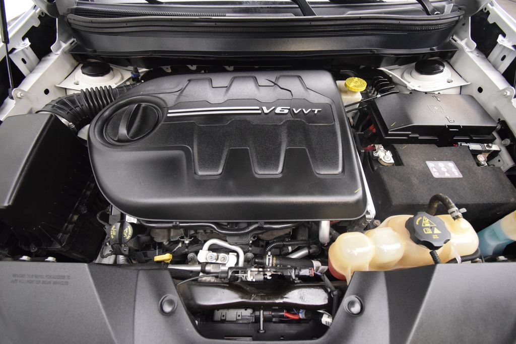 used 2019 Jeep Cherokee car, priced at $14,000