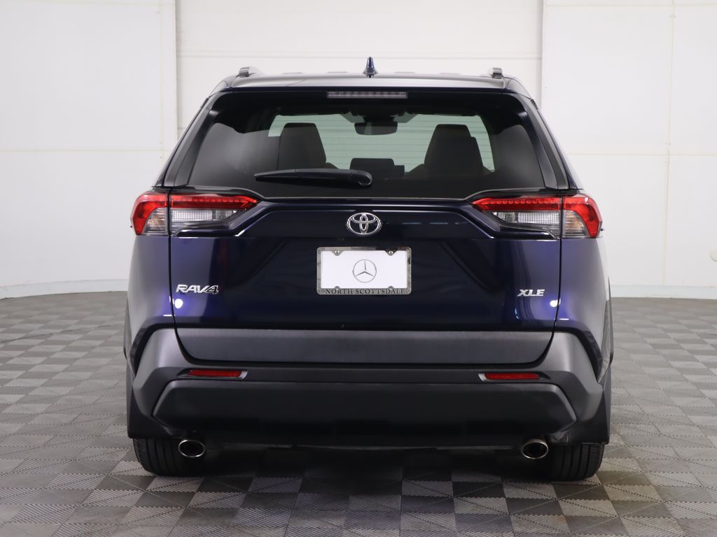 Thumbnail: 2021 Toyota RAV4 - 6
