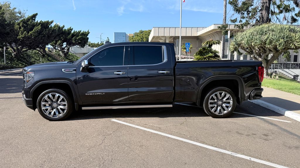 Used 2022 GMC Sierra 1500 Denali 4D Crew Cab