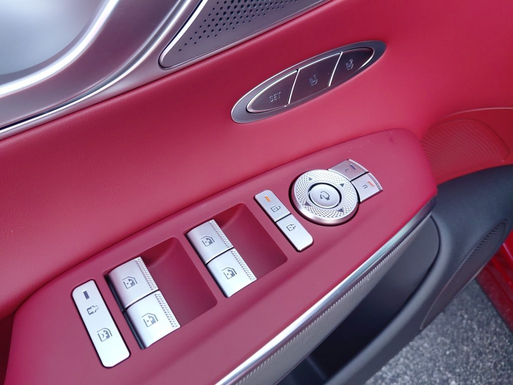 Thumbnail: 2026 Genesis GV70 - 20