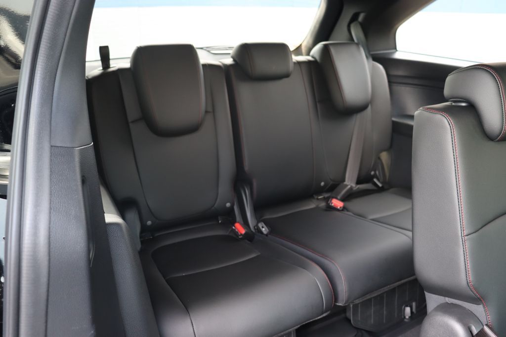 Thumbnail: 2026 Honda Odyssey - 15