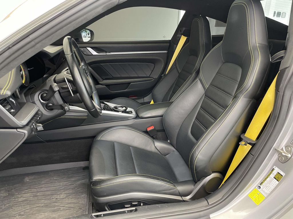 2023 Porsche 911 Turbo S - 4