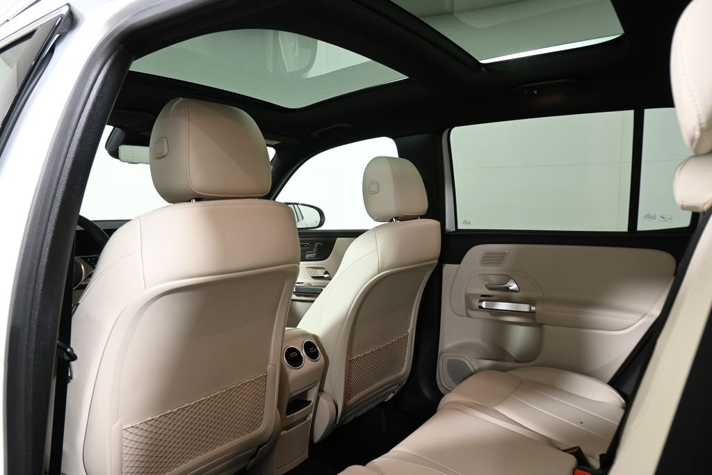 Thumbnail: 2026 Mercedes-Benz GLB - 32