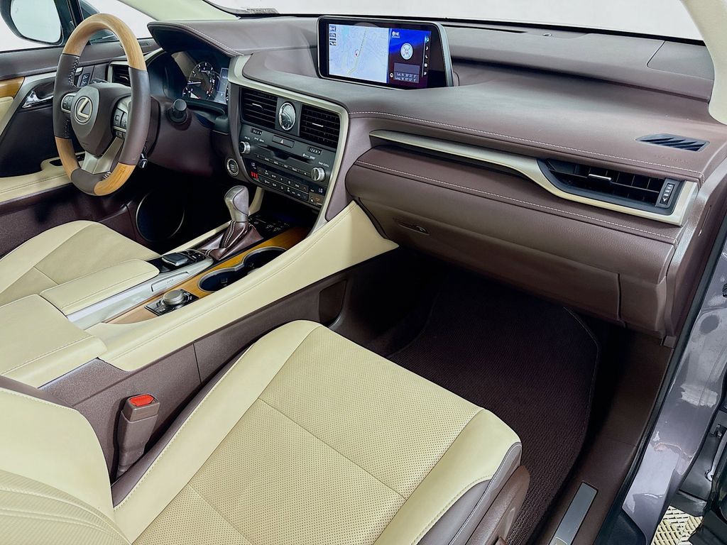 Thumbnail: 2018 Lexus RX - 30