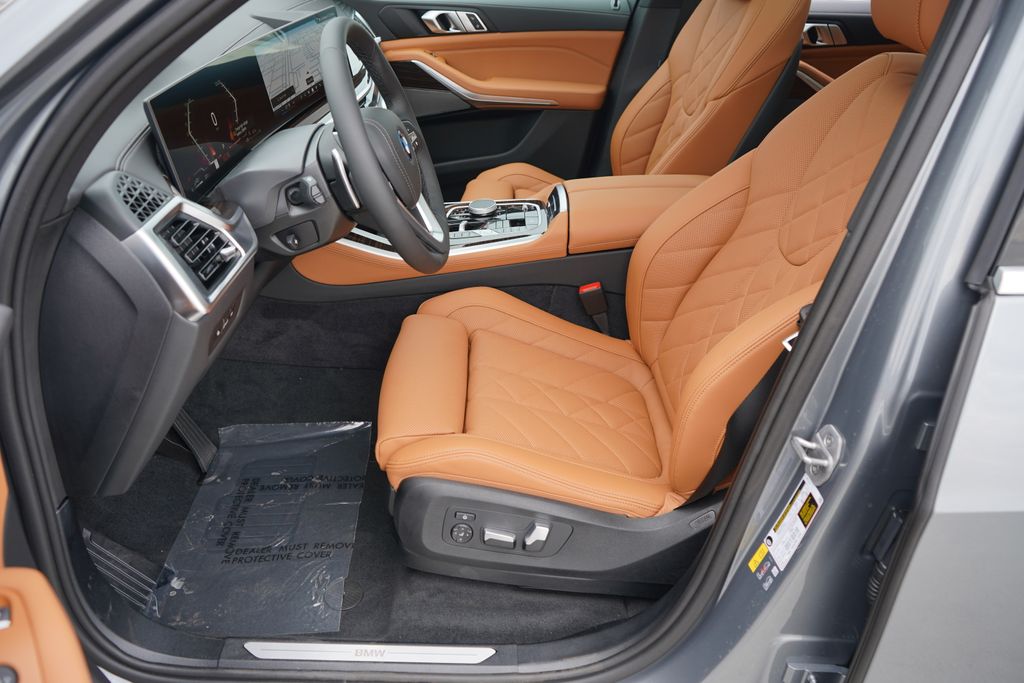 Thumbnail: 2026 BMW X5 - 11