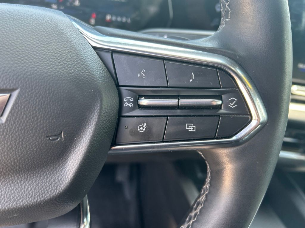 Used 2025 Chevrolet Equinox SUV