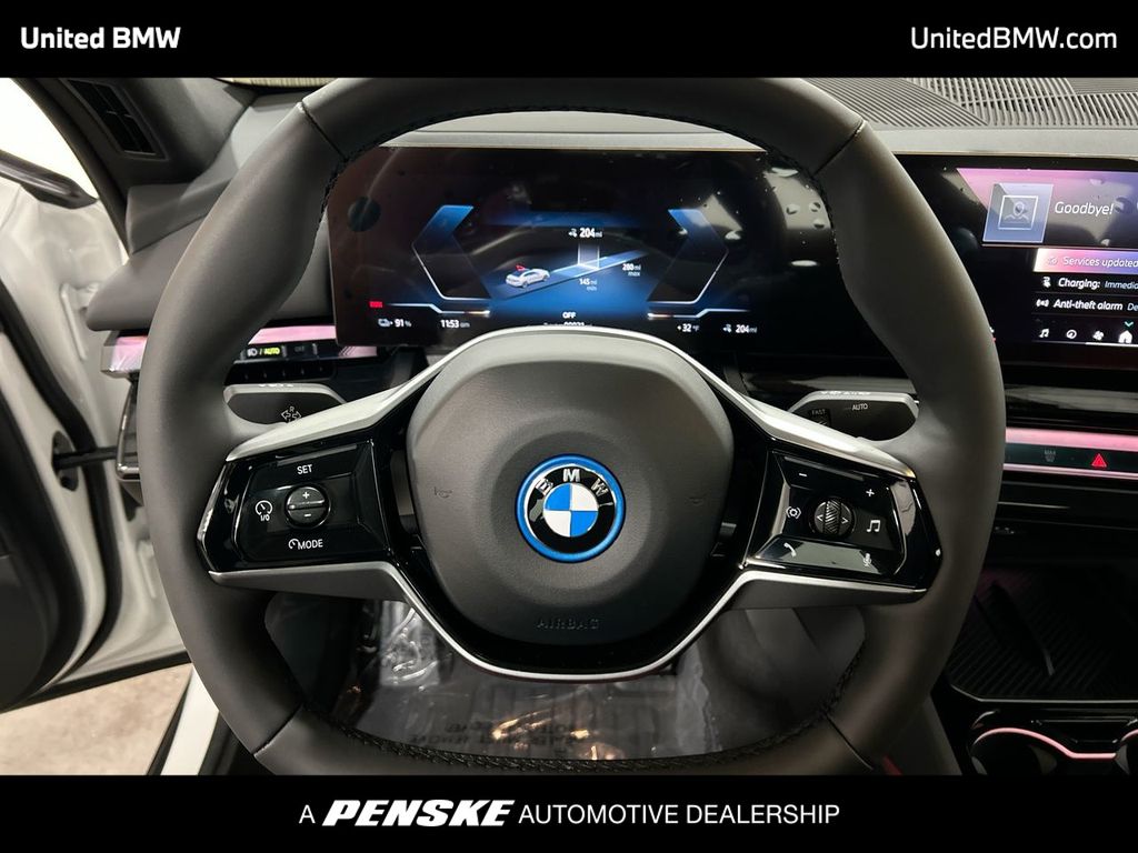 2025 BMW i5 eDrive40 14