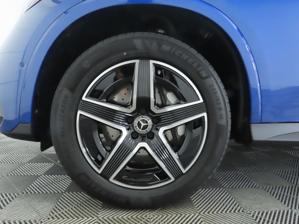 Thumbnail: 2026 Mercedes-Benz GLC - 32