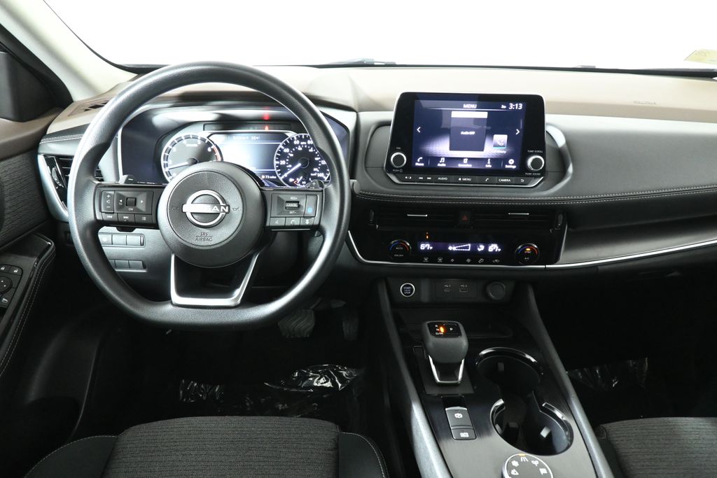 Thumbnail: 2022 Nissan Rogue - 15