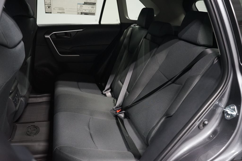 Thumbnail: 2025 Toyota RAV4 - 27