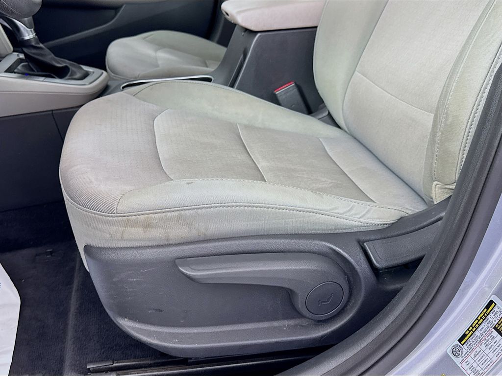 Used Car 2017 Hyundai Elantra  Se For Sale Under $10,000 In Austin, Texas