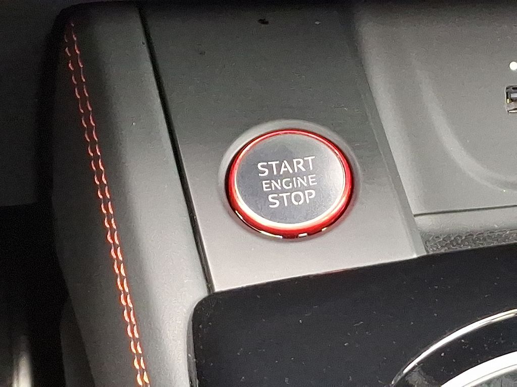 Thumbnail: 2024 Audi RS 5 - 25