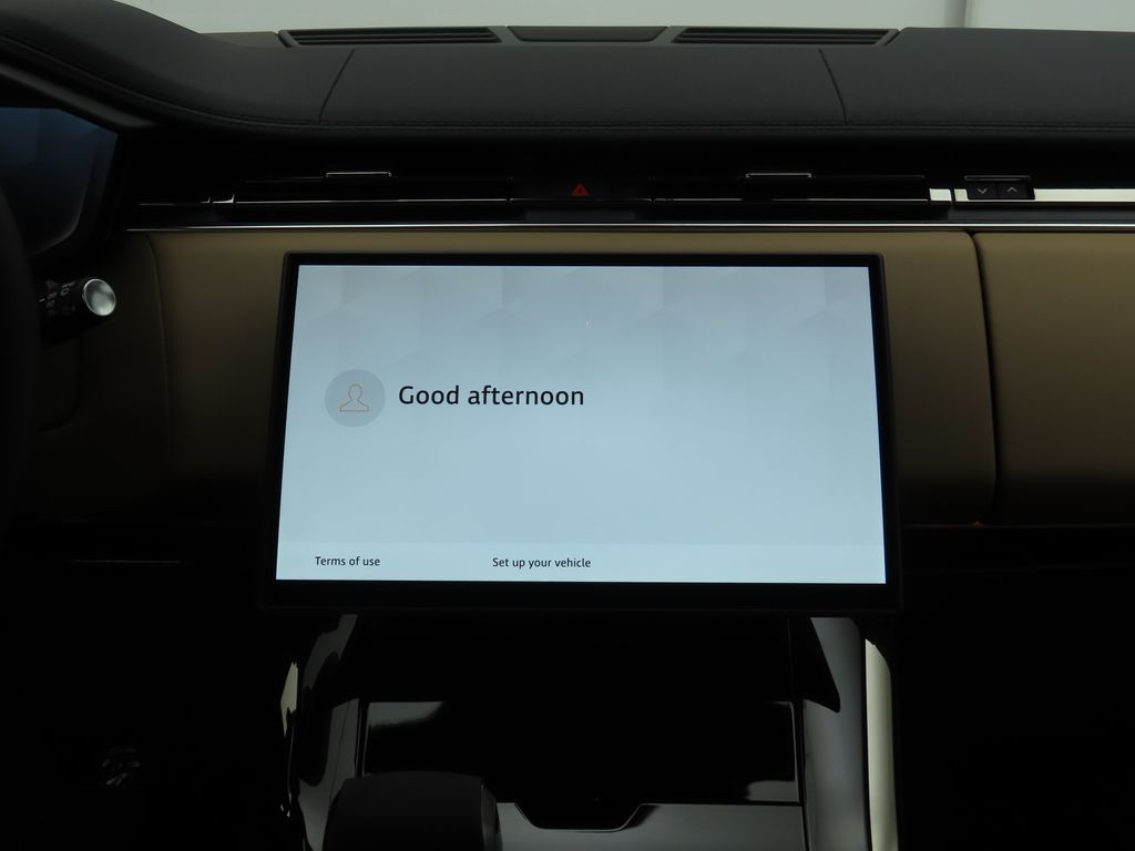 Thumbnail: 2025 Land Rover Range Rover Sport - 14
