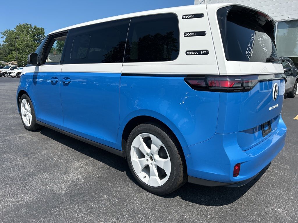 New 2025 Volkswagen ID. Buzz 1st Edition 4D Passenger Van in