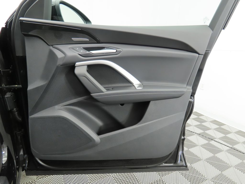 Thumbnail: 2025 Audi Q5 - 27