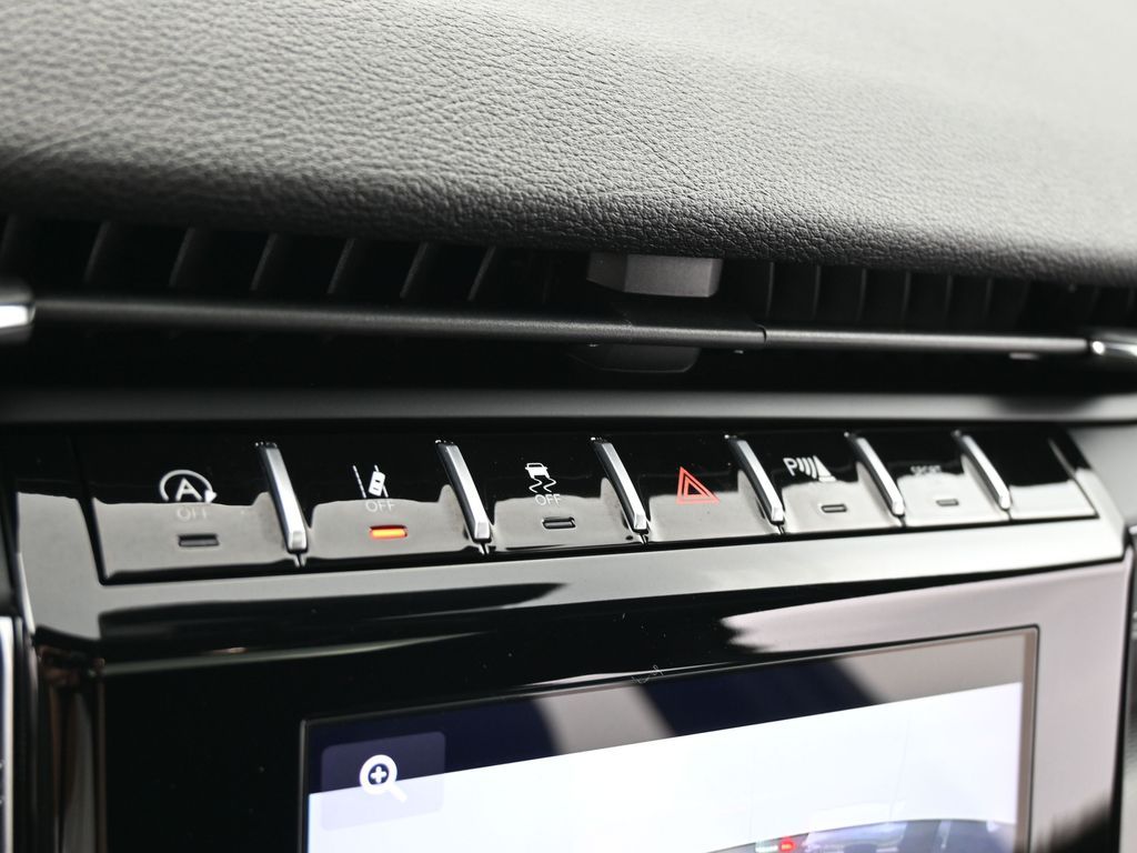 Used 2024 Bright White Clearcoat Jeep Altitude X image 21