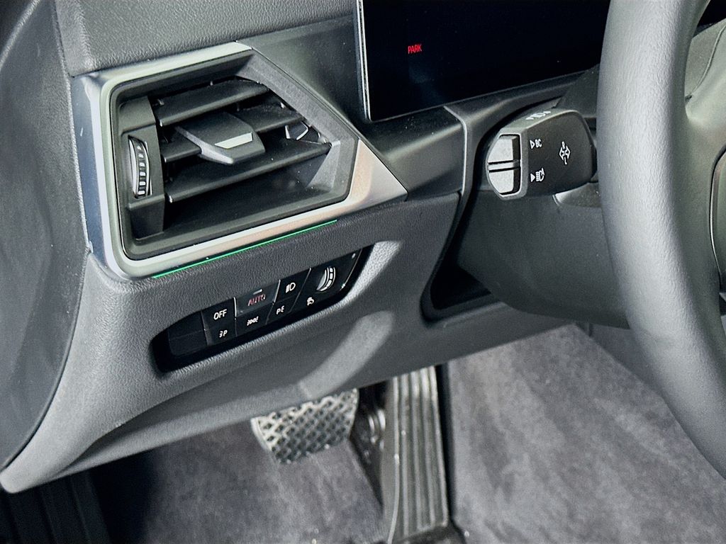 2024 BMW i4 eDrive35 10