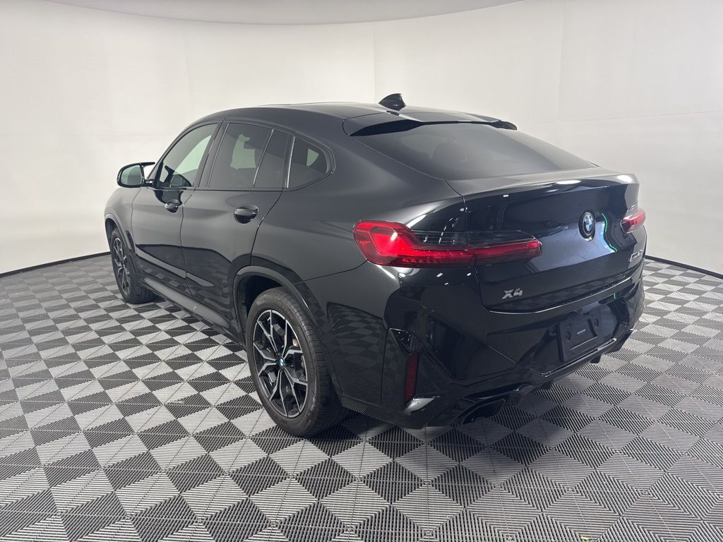 Thumbnail: 2023 BMW X4 - 7