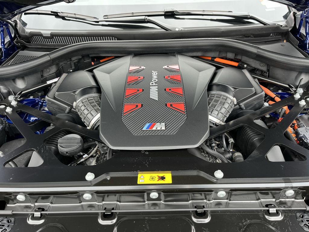 Thumbnail: 2026 BMW XM - 24