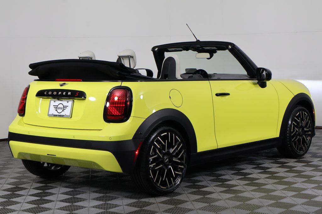 Thumbnail: 2026 MINI Cooper - 3