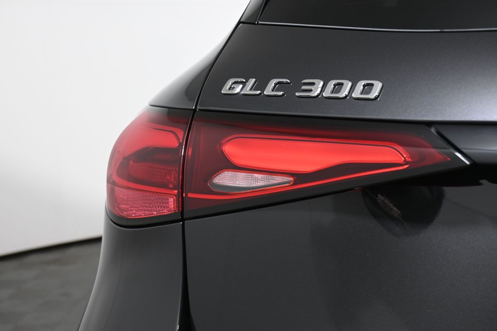 Thumbnail: 2026 Mercedes-Benz GLC - 12