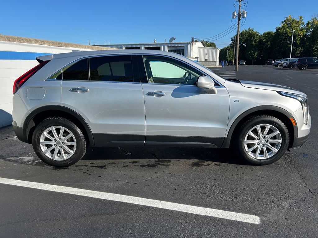 Thumbnail: 2021 Cadillac XT4 - 6