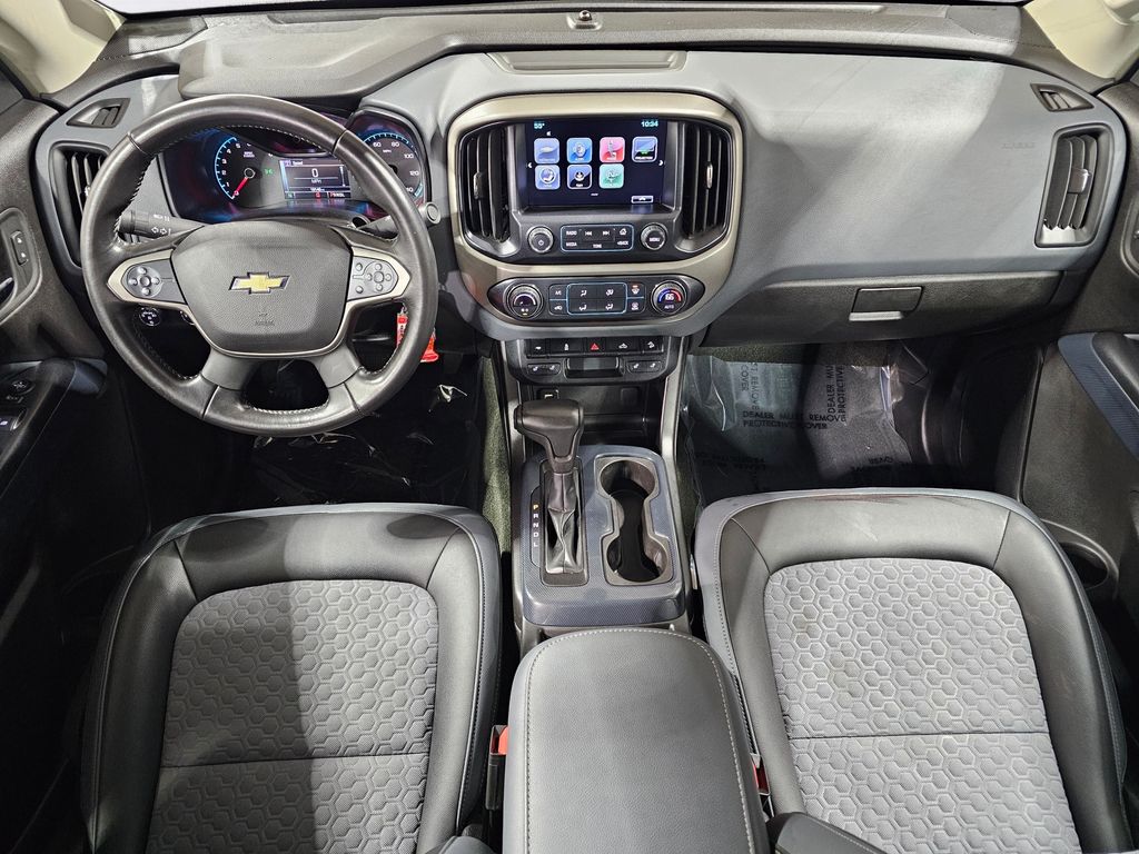 Used 2018 Red Chevrolet Z71 image 5