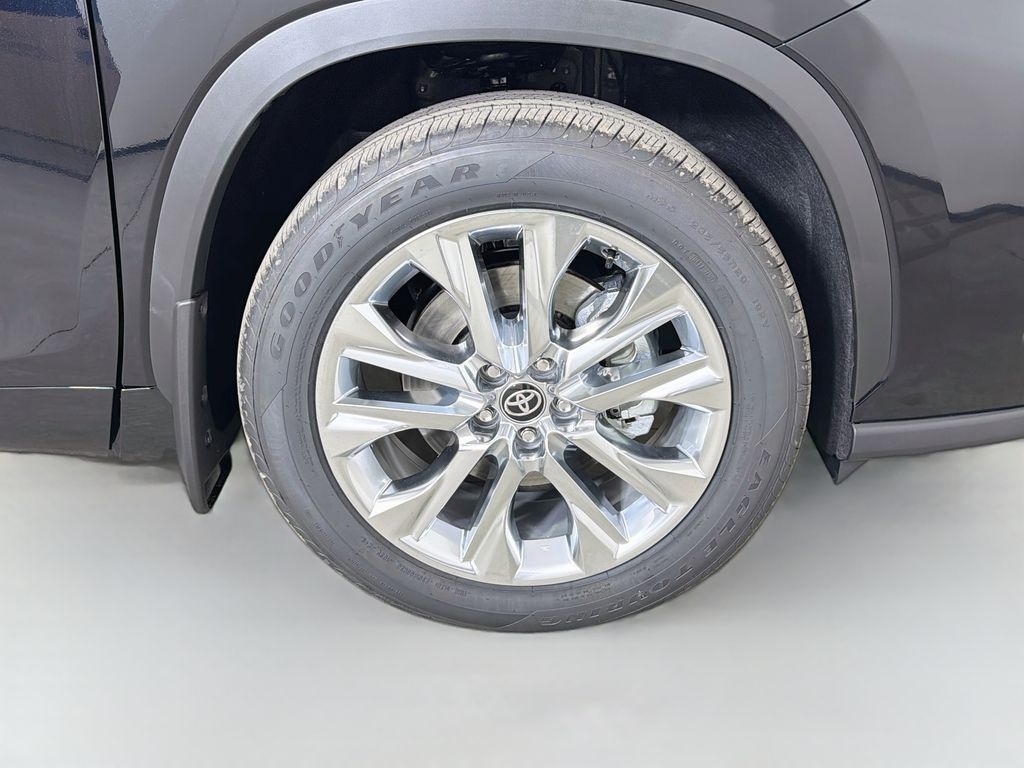 New 2026 Toyota Highlander SUV