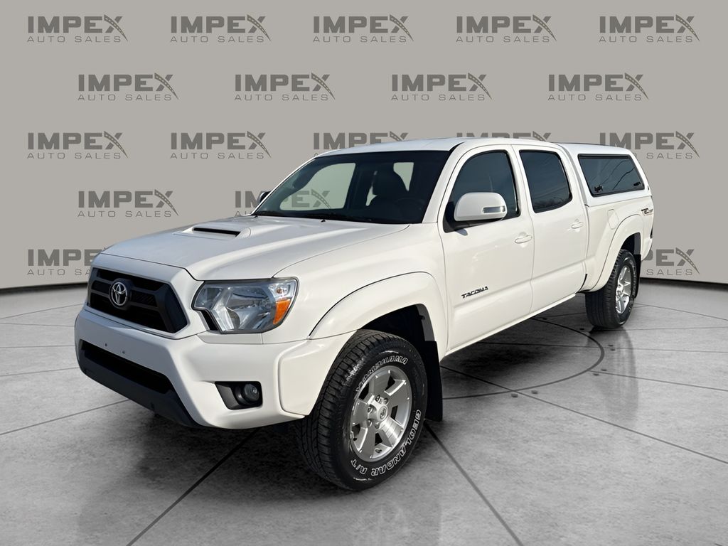 2015 Toyota Tacoma TRD Sport's photo