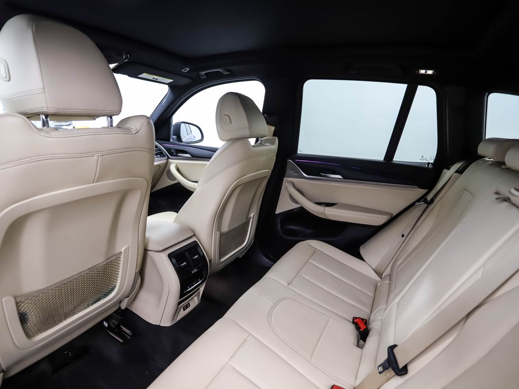 Thumbnail: 2022 BMW X3 - 21