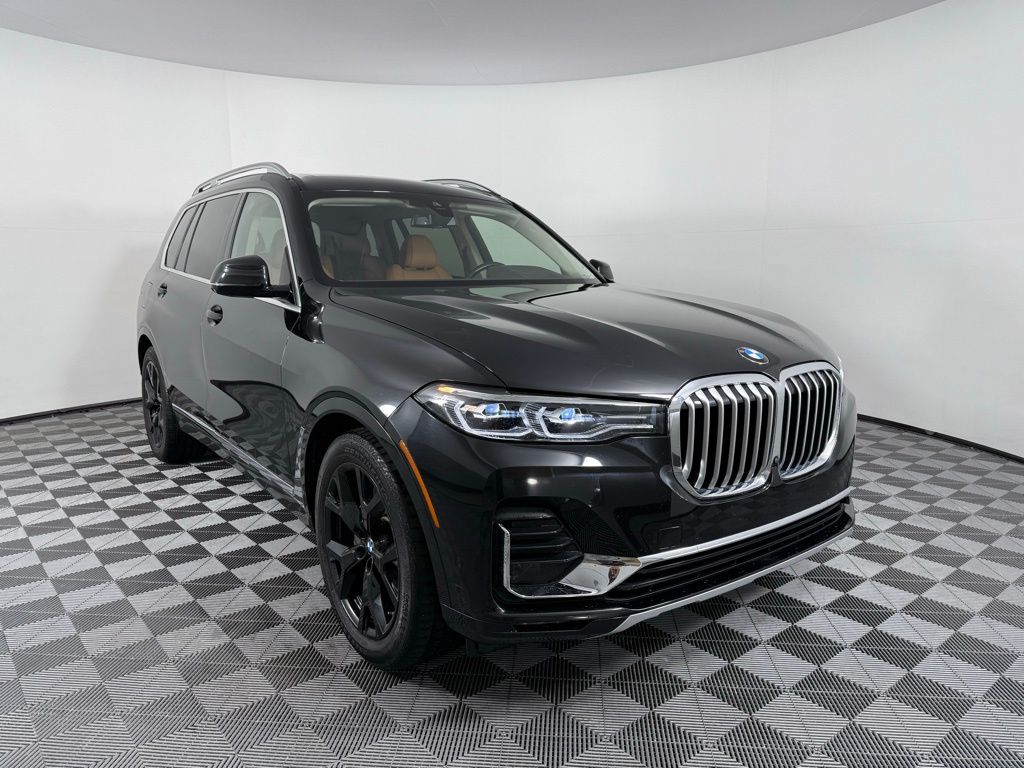 2022 BMW X7 xDrive40i 3