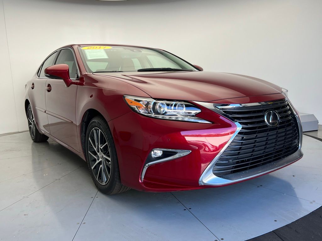 Thumbnail: 2017 Lexus ES - 24