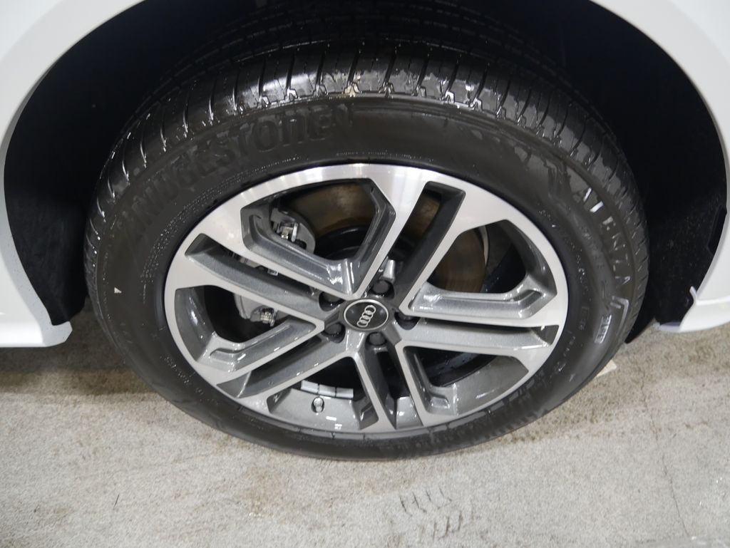 Thumbnail: 2026 Audi Q5 - 15