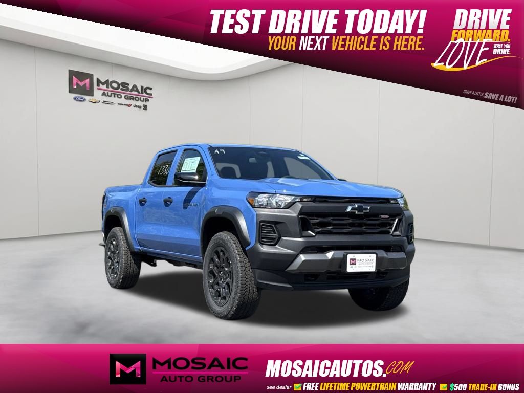 Reef Blue Metallic 2026 Chevrolet Colorado Pickup Truck Four-Wheel Drive 8-Speed Automatic