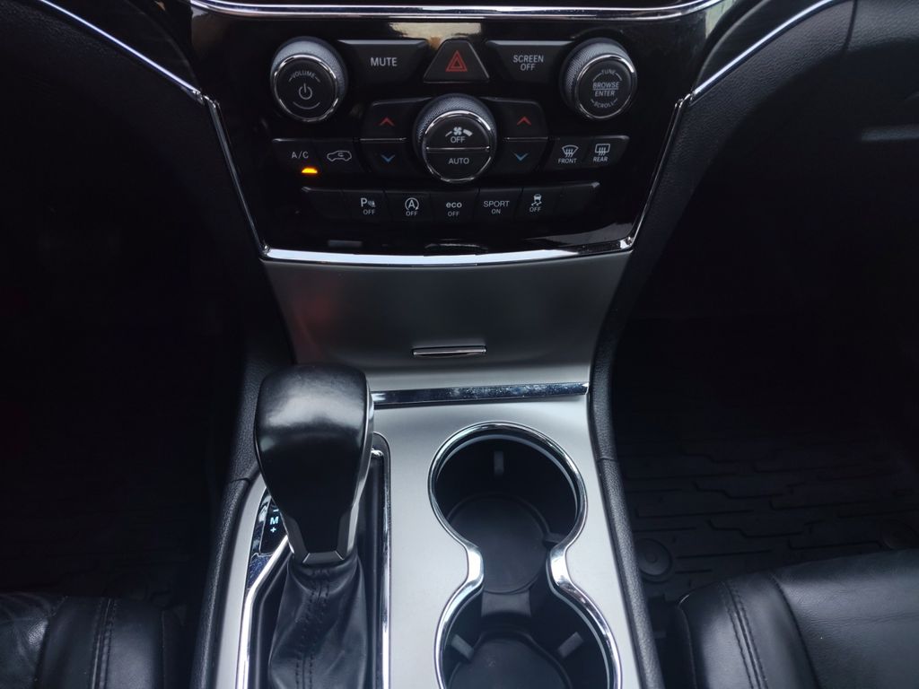 Used Car 2020 Jeep Grand Cherokee  Limited For Sale Under $20,000 In Austin, Texas