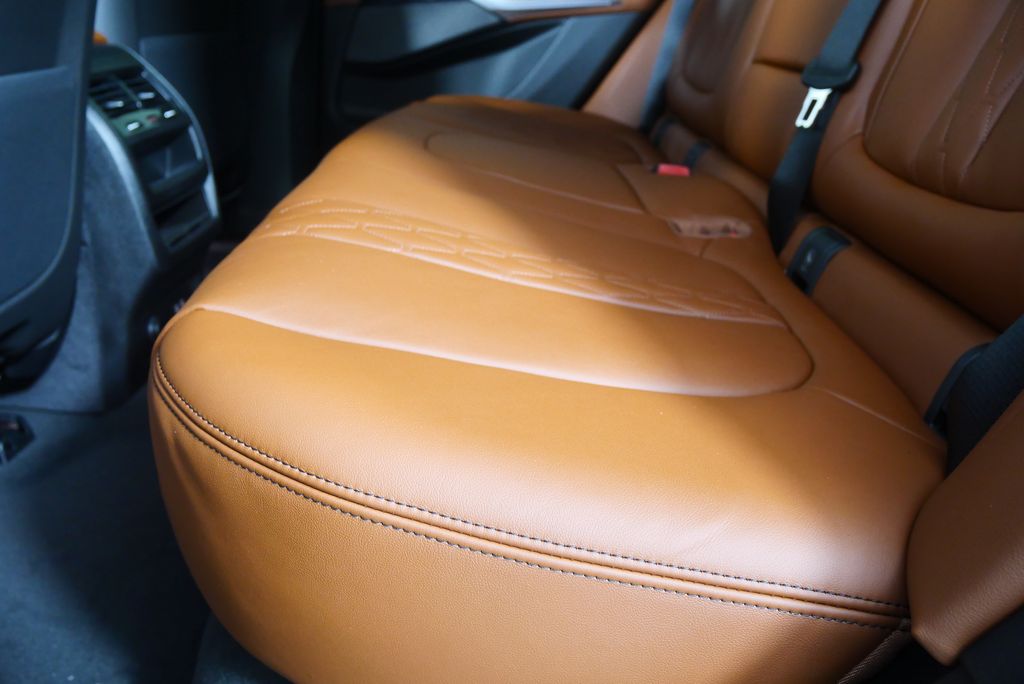 Thumbnail: 2026 BMW X5 - 14