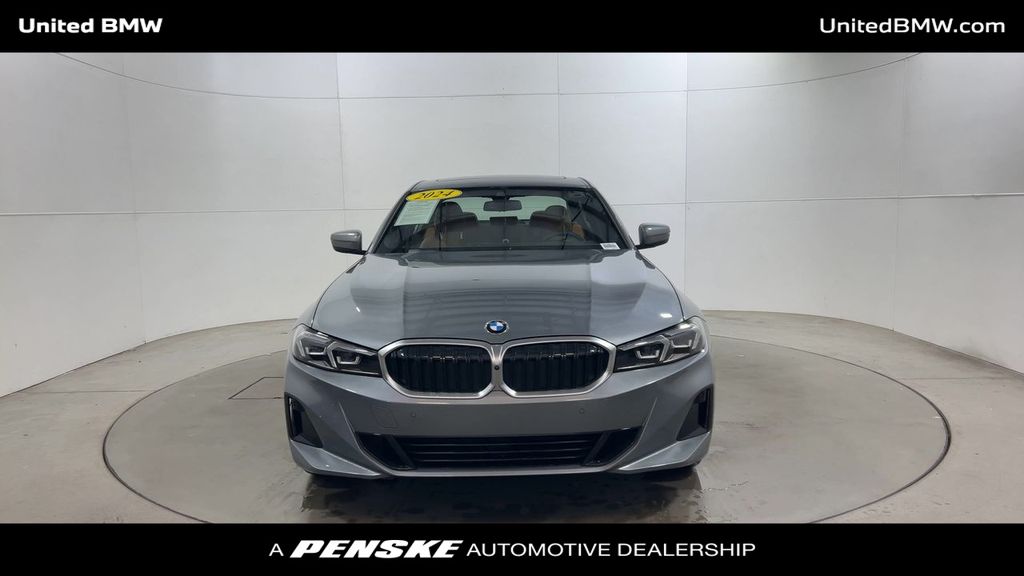 Thumbnail: 2024 BMW 3 Series - 3