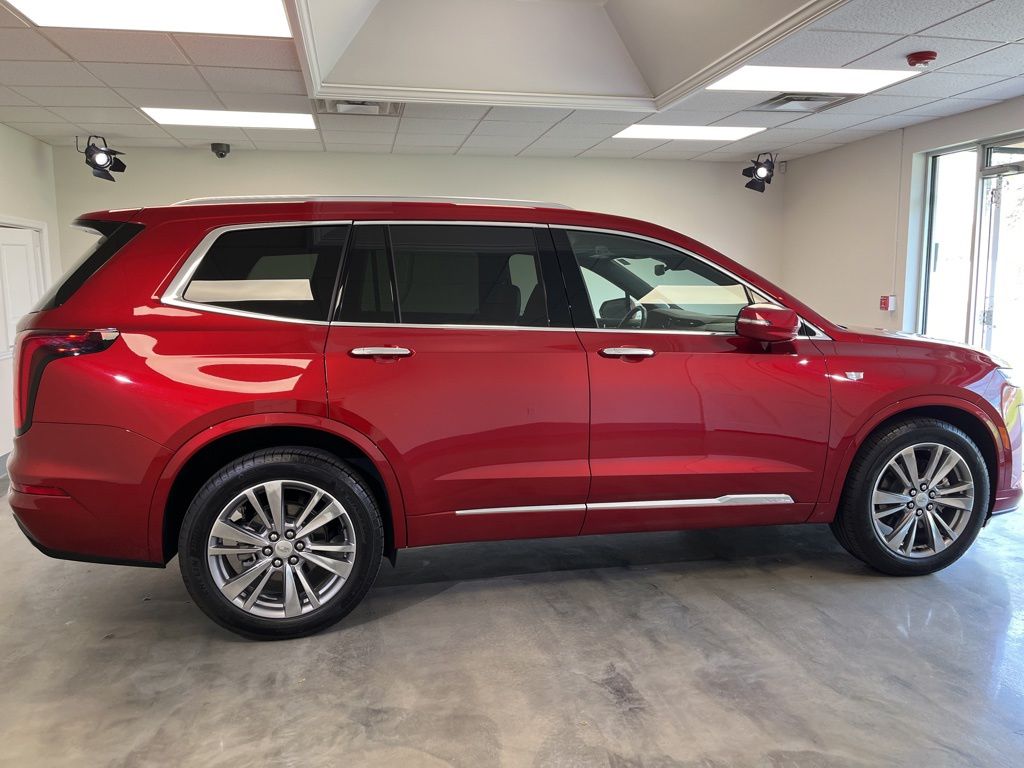 used 2025 Cadillac XT6 car, priced at $52,995