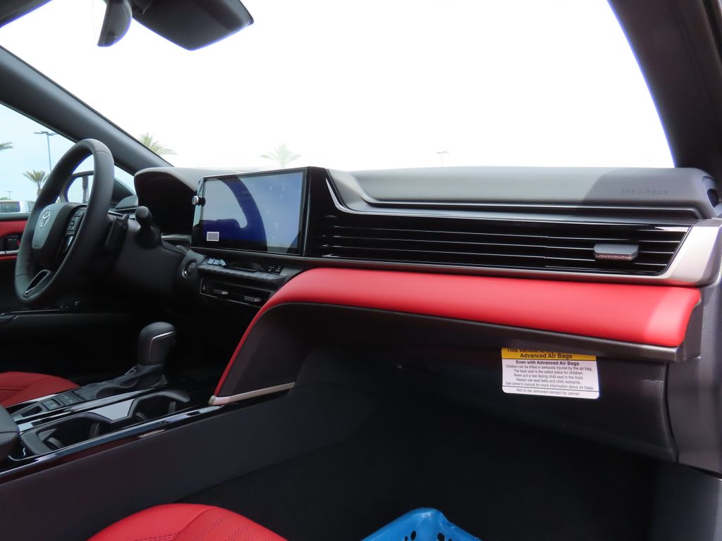 2025 Toyota Camry XSE 18