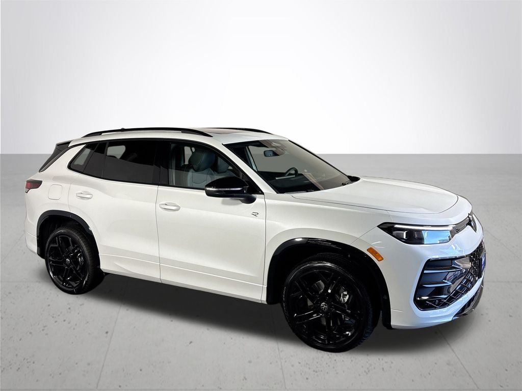 2025 Volkswagen Tiguan 2.0T SE R-Line Black