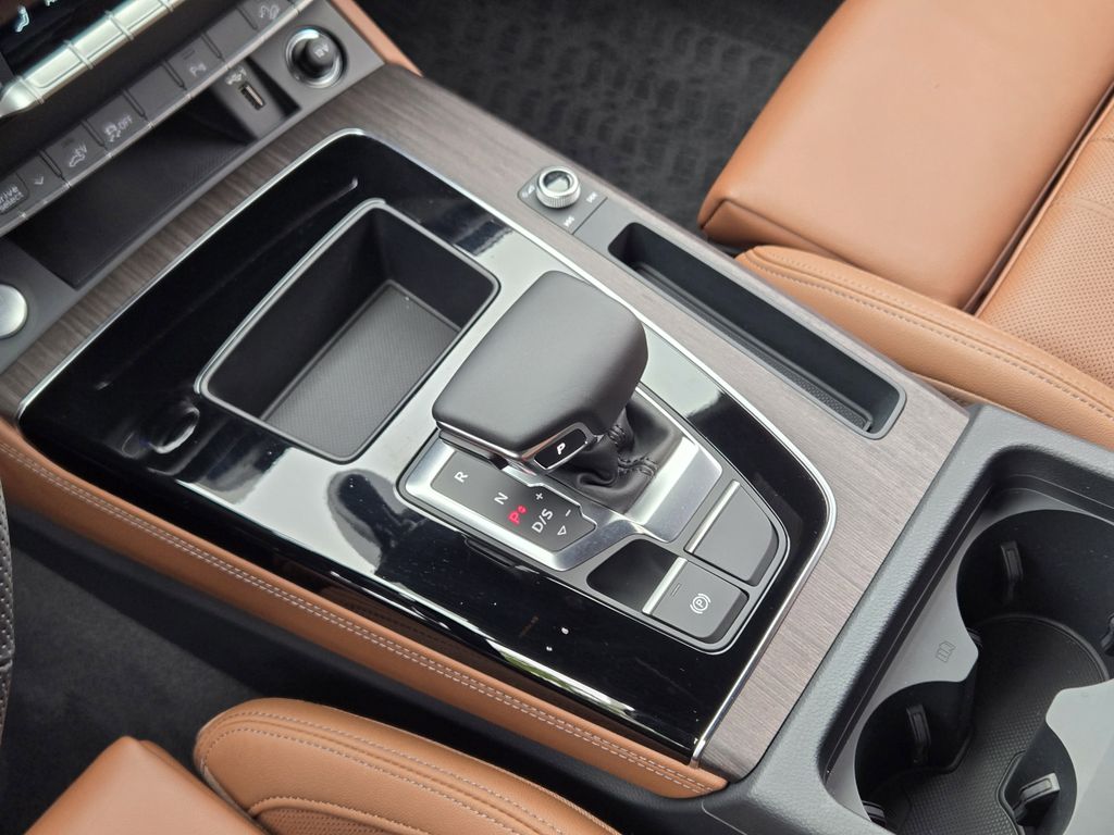 used 2025 Audi Q5 e car, priced at $41,191