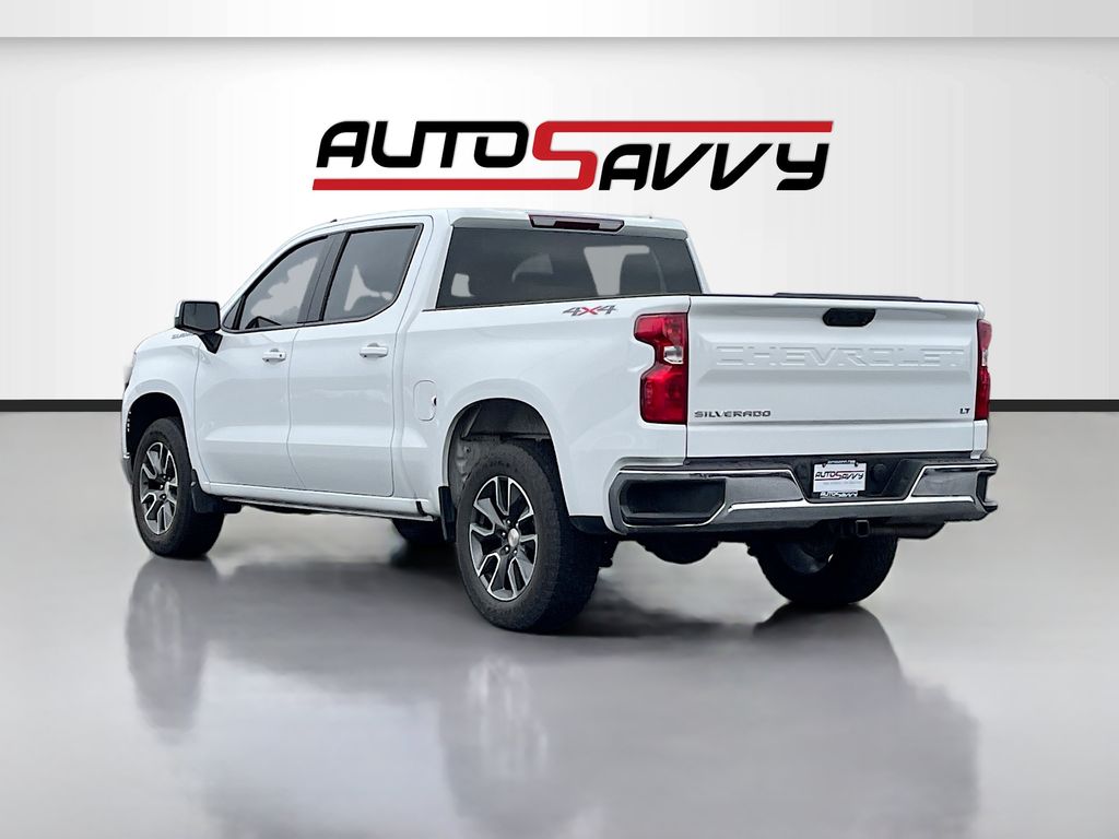 Used 2025 White Chevrolet LT image 5