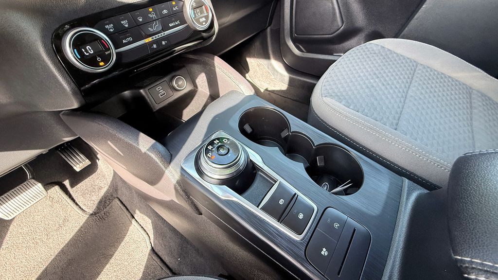 Used 2021 Ford Escape SE 4D Sport Utility