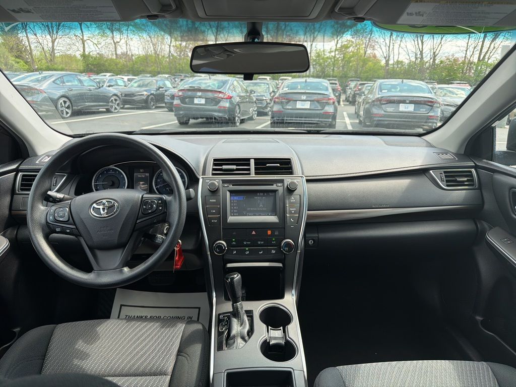 Thumbnail: 2016 Toyota Camry - 11