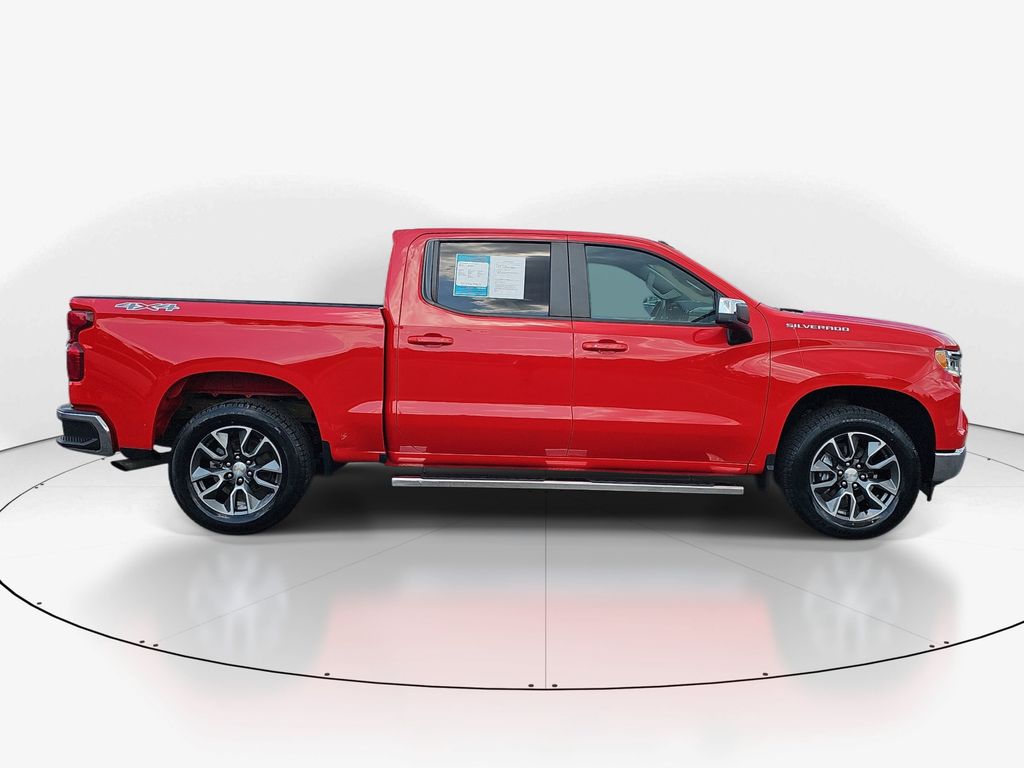 Used 2023 Red Chevrolet LT image 3