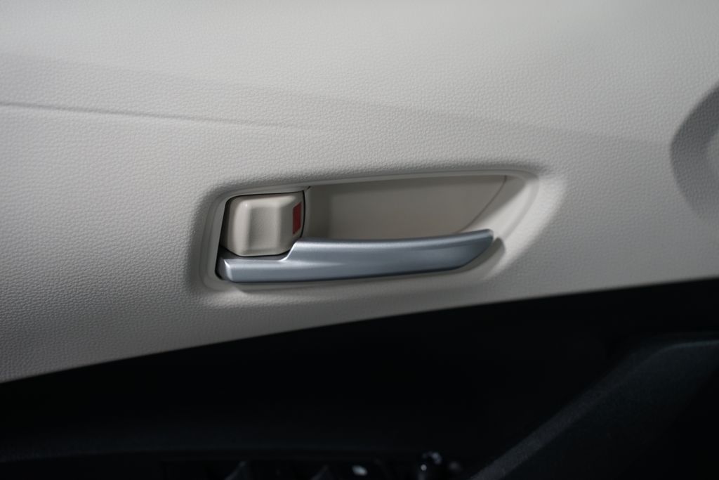 Thumbnail: 2021 Toyota Corolla - 28